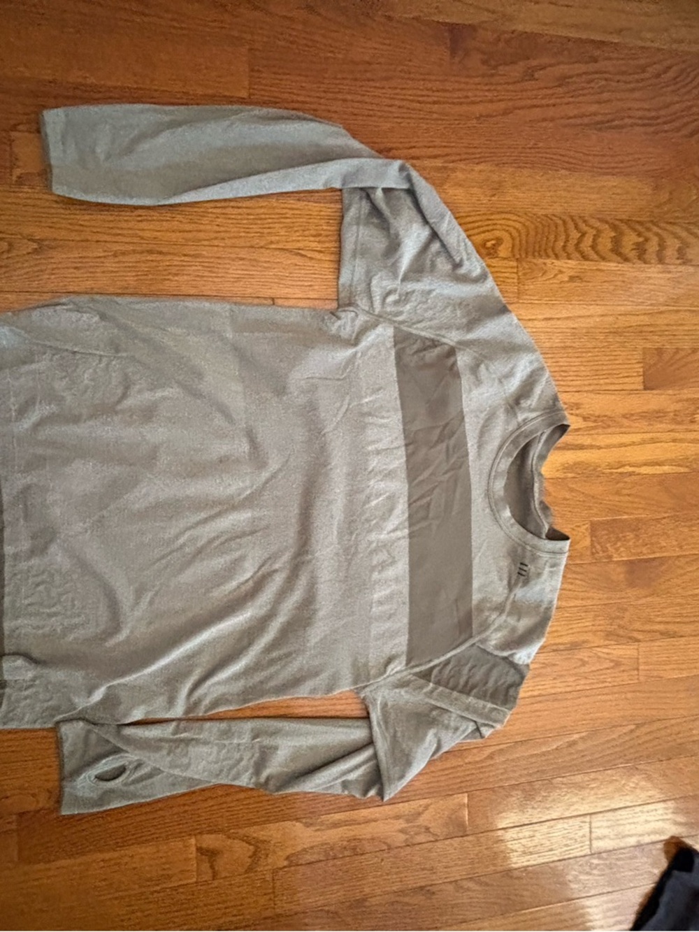 Men's Long-Sleeve Crew Neck Shirt in Light Gray